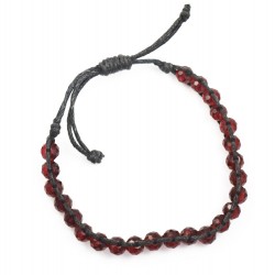 Bracelet perles de cristal rouge et fil de coton noir