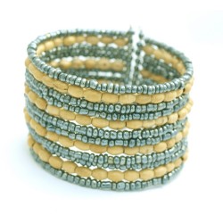 Gros bracelet rigide en perles de rocaille et bois