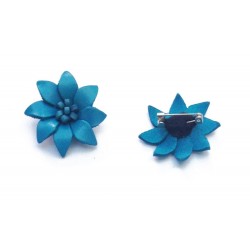Petite Broche fleur en cuir bleu turquoise