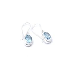 earring with bleu topaze and garnet