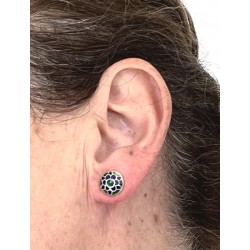 copy of silver ear stud round knot shape