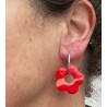 Boucles d'oreilles, créoles fleurs rouge et rose - Modèle fait main