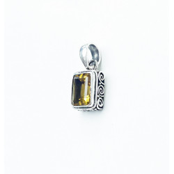 Pendentif en argent et citrine facettée rectangulaire