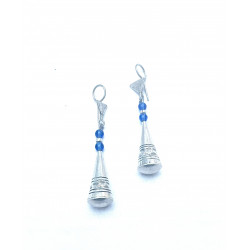 Pendientes tradicionales Touareg – Plata grabada con cuentas de vidrio azul