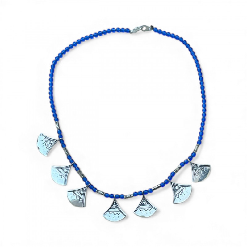 Collier Shat Shat touareg en argent et perles noires – Bijou traditionnel