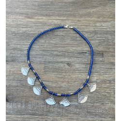 Collier Shat Shat touareg en argent et perles noires – Bijou traditionnel